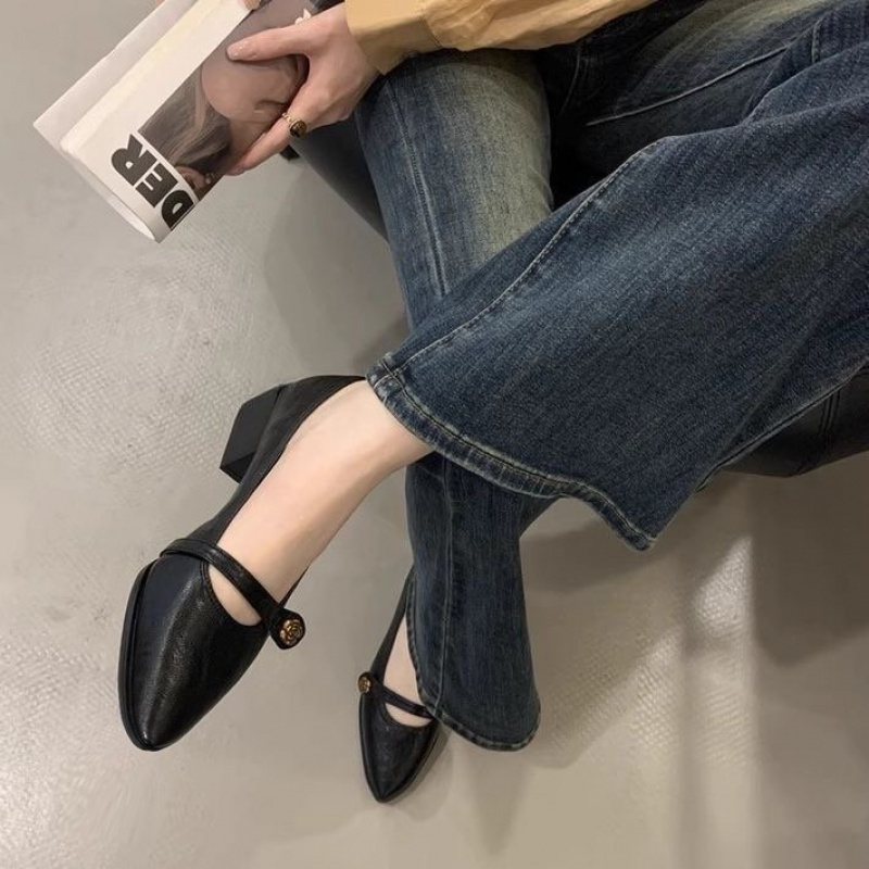 Französische Vintage Mary Jane – Leatherwork In French Bewertung und Preis