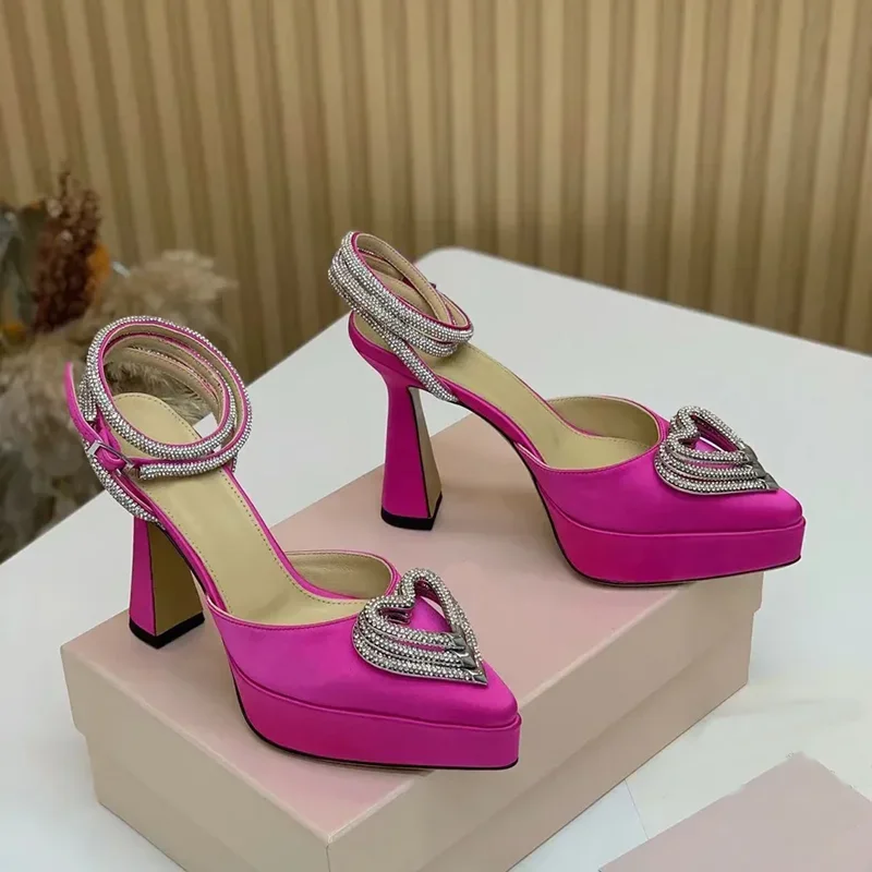 Plattform Kristall Liebe Dekor – Leather Work Heels Bewertung und Preis